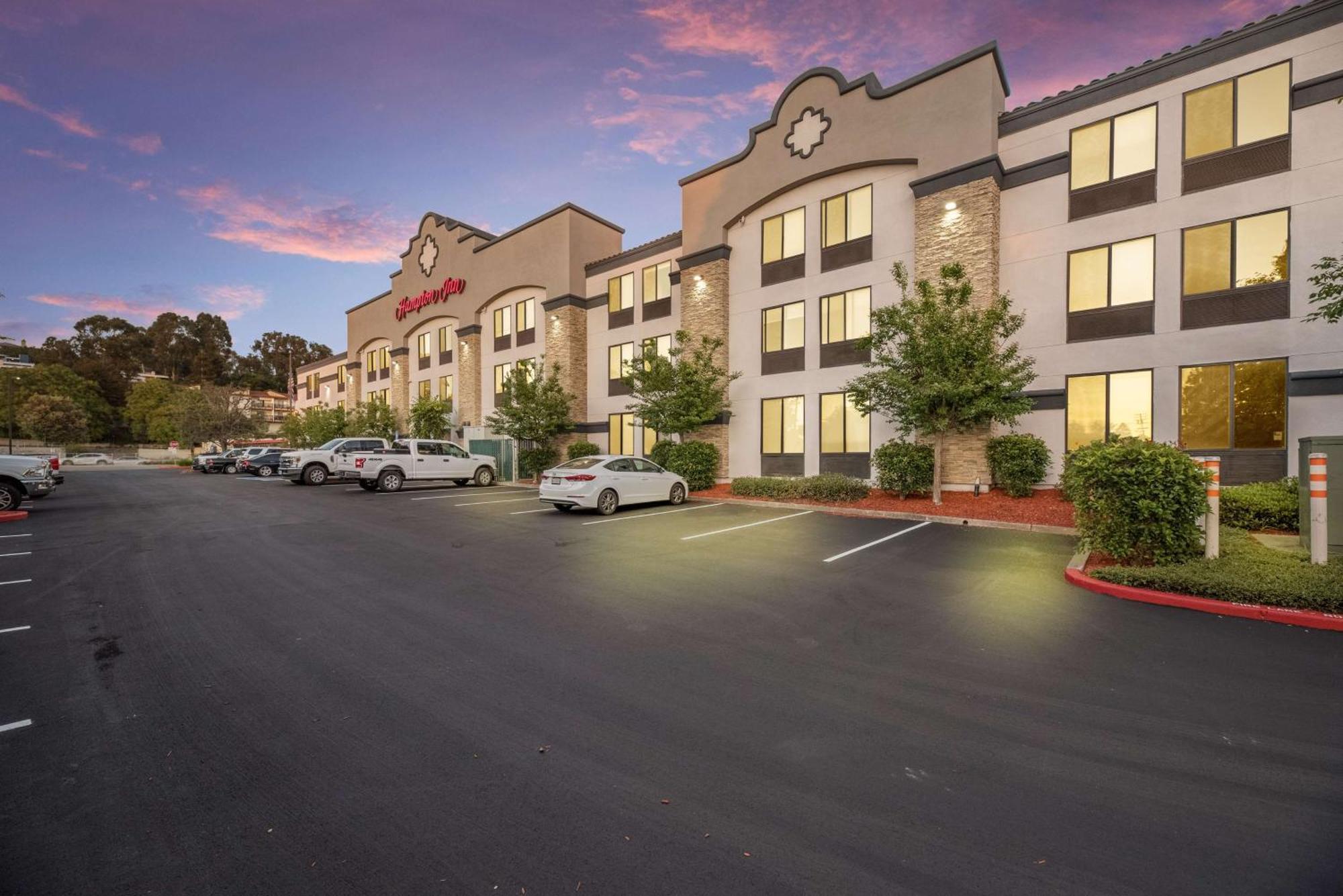 Hampton Inn Oakland-Hayward Zewnętrze zdjęcie
