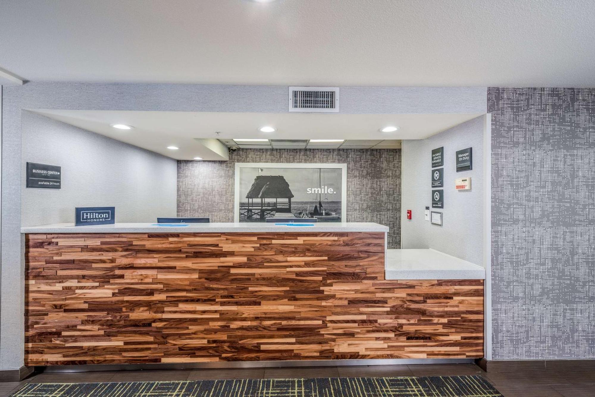 Hampton Inn Oakland-Hayward Zewnętrze zdjęcie